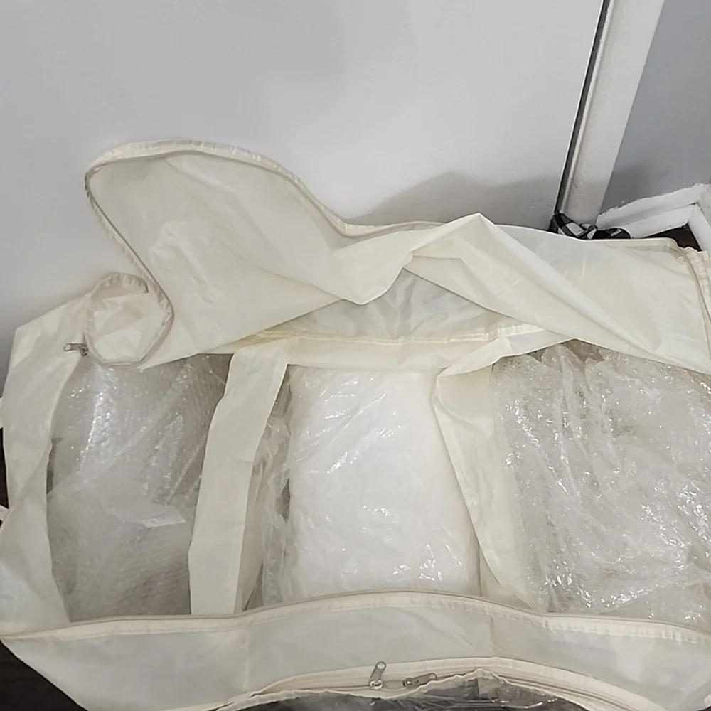 Large Storage Bag For Blankets Sheets Towels 3 Comparments With Zippers